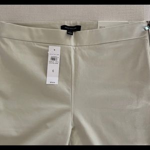 NEW Ann Taylor Dress Pants. Women’s size 6. Skinny Leg; ankle length, bi-strech.